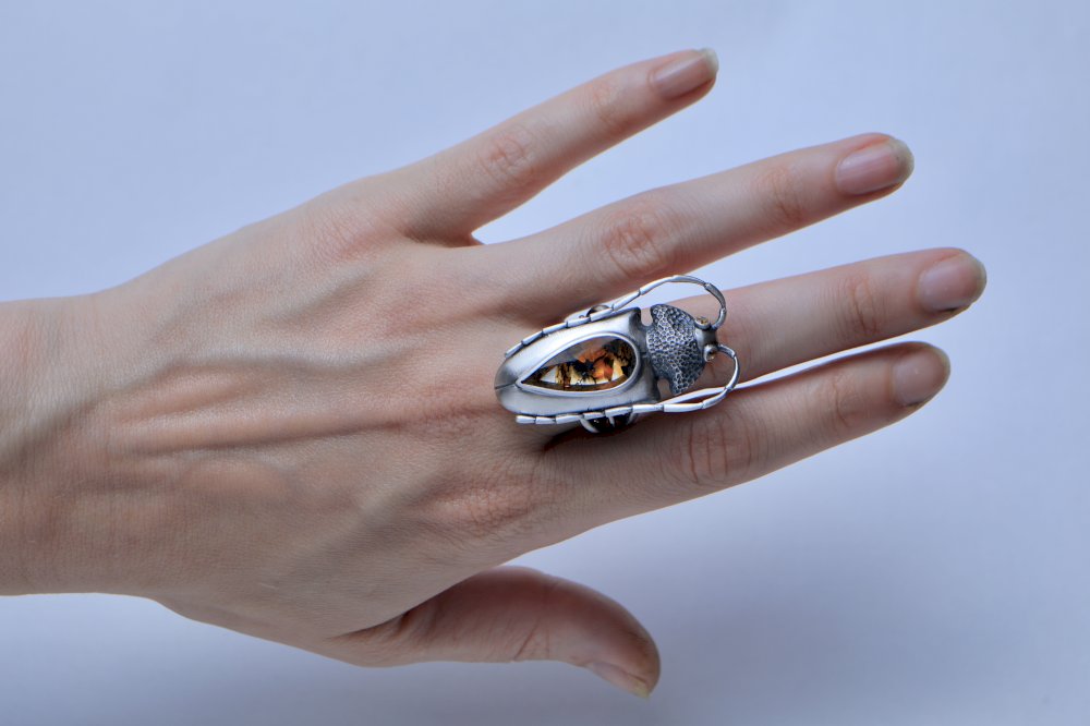 Hollow Formed Silver Beetle Ring with Dendritic Quarts and Sapphire Eyes