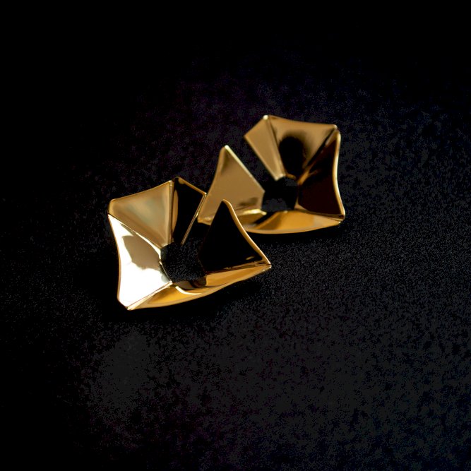 SERENDIPIA gold platted earrings