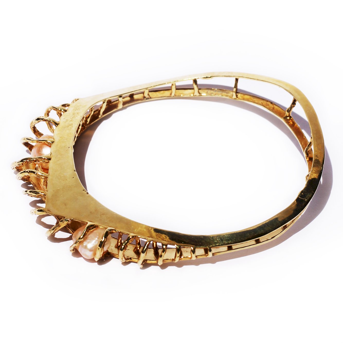 Cage armlet